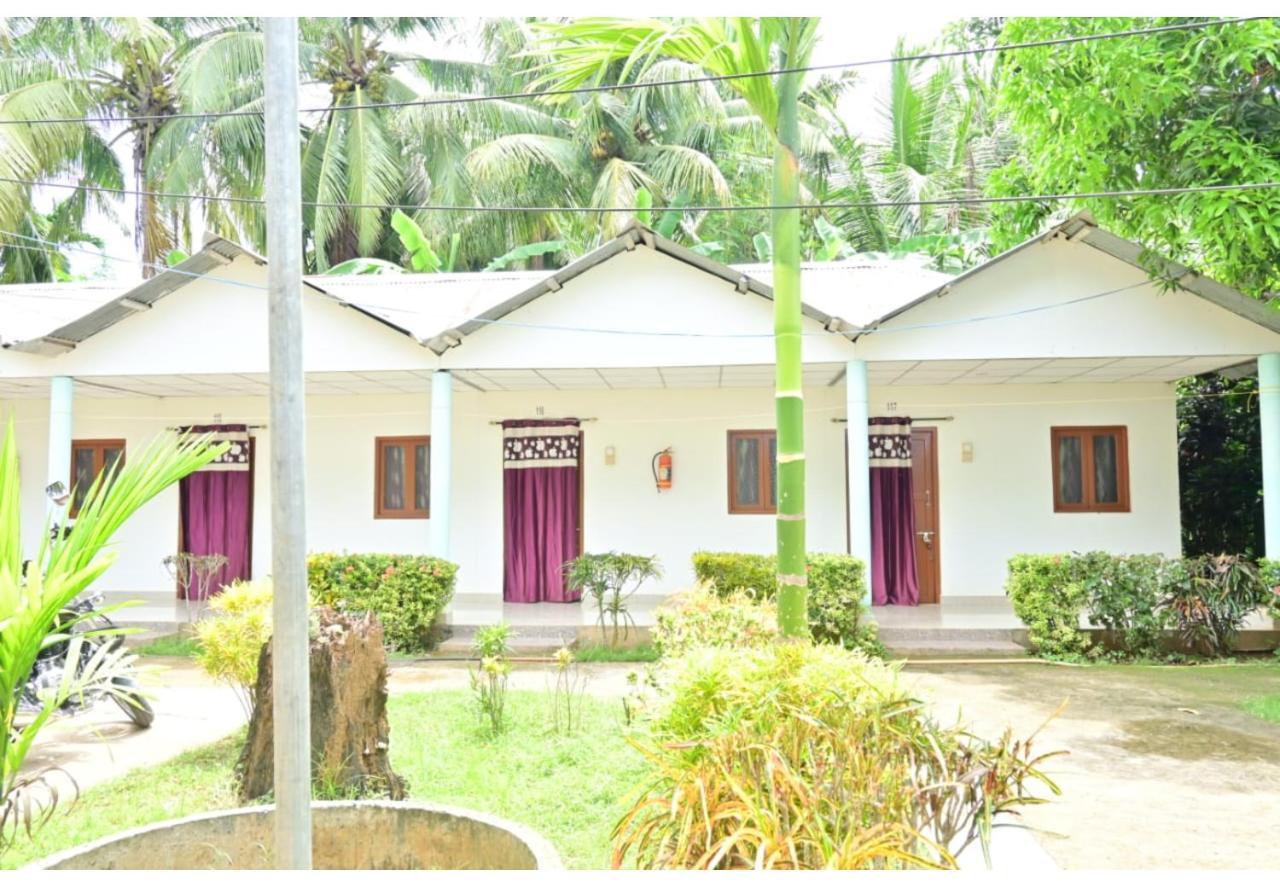 Moon Shine Garden Resort Lakshmanpur Eksteriør billede