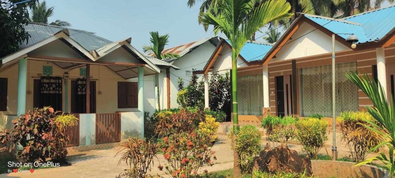 Moon Shine Garden Resort Lakshmanpur Eksteriør billede