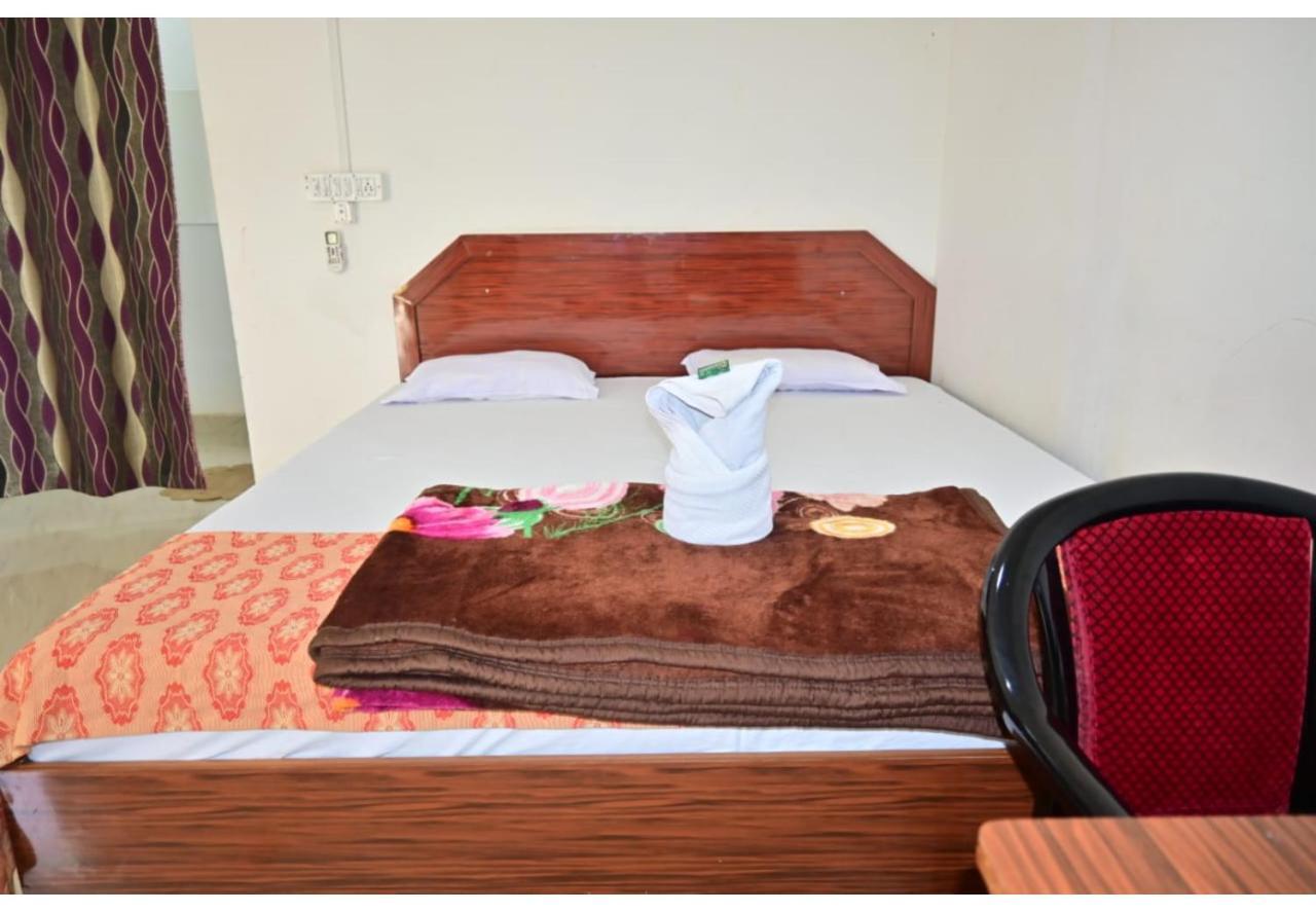 Moon Shine Garden Resort Lakshmanpur Eksteriør billede