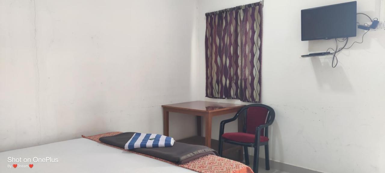 Moon Shine Garden Resort Lakshmanpur Eksteriør billede