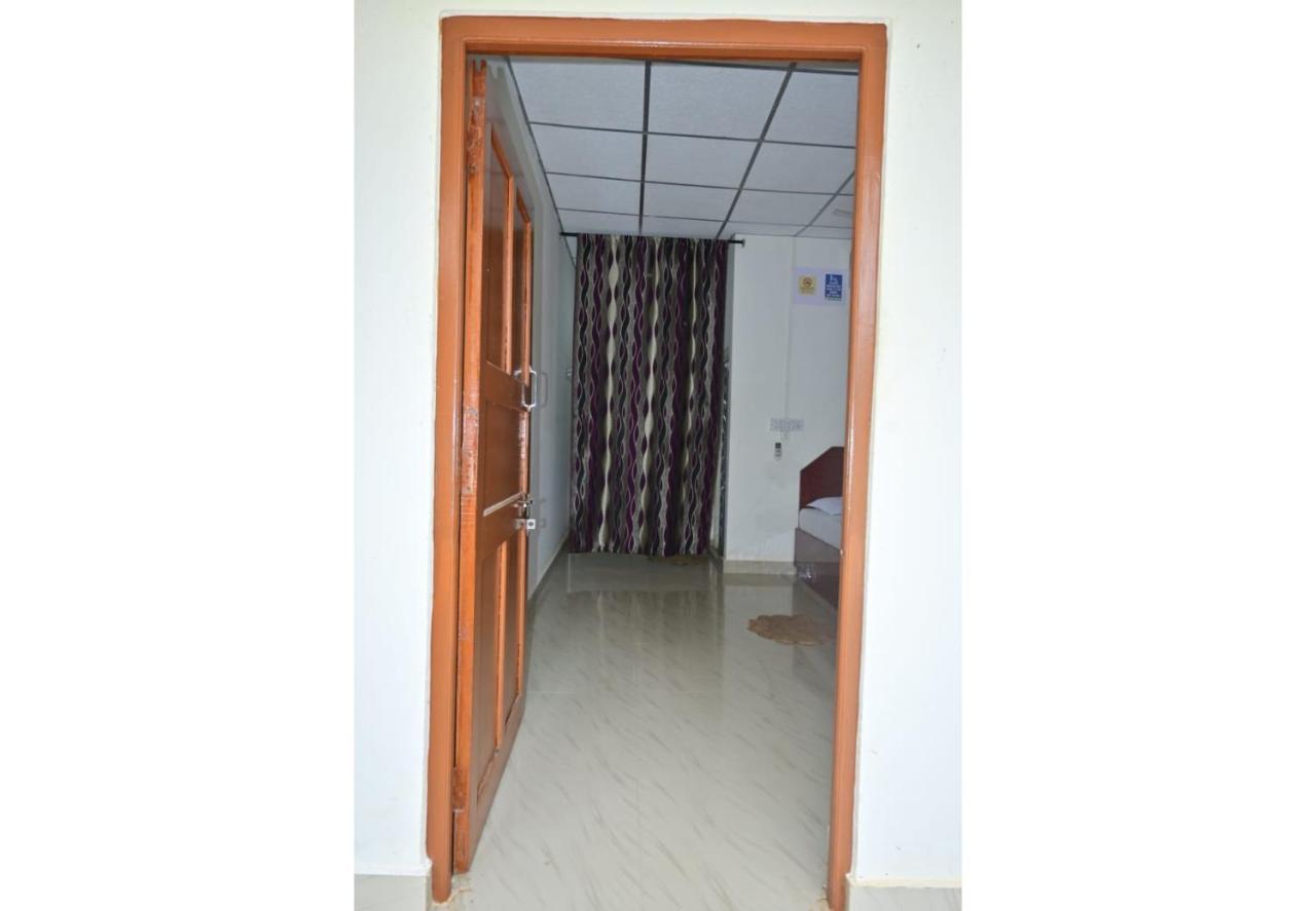 Moon Shine Garden Resort Lakshmanpur Eksteriør billede