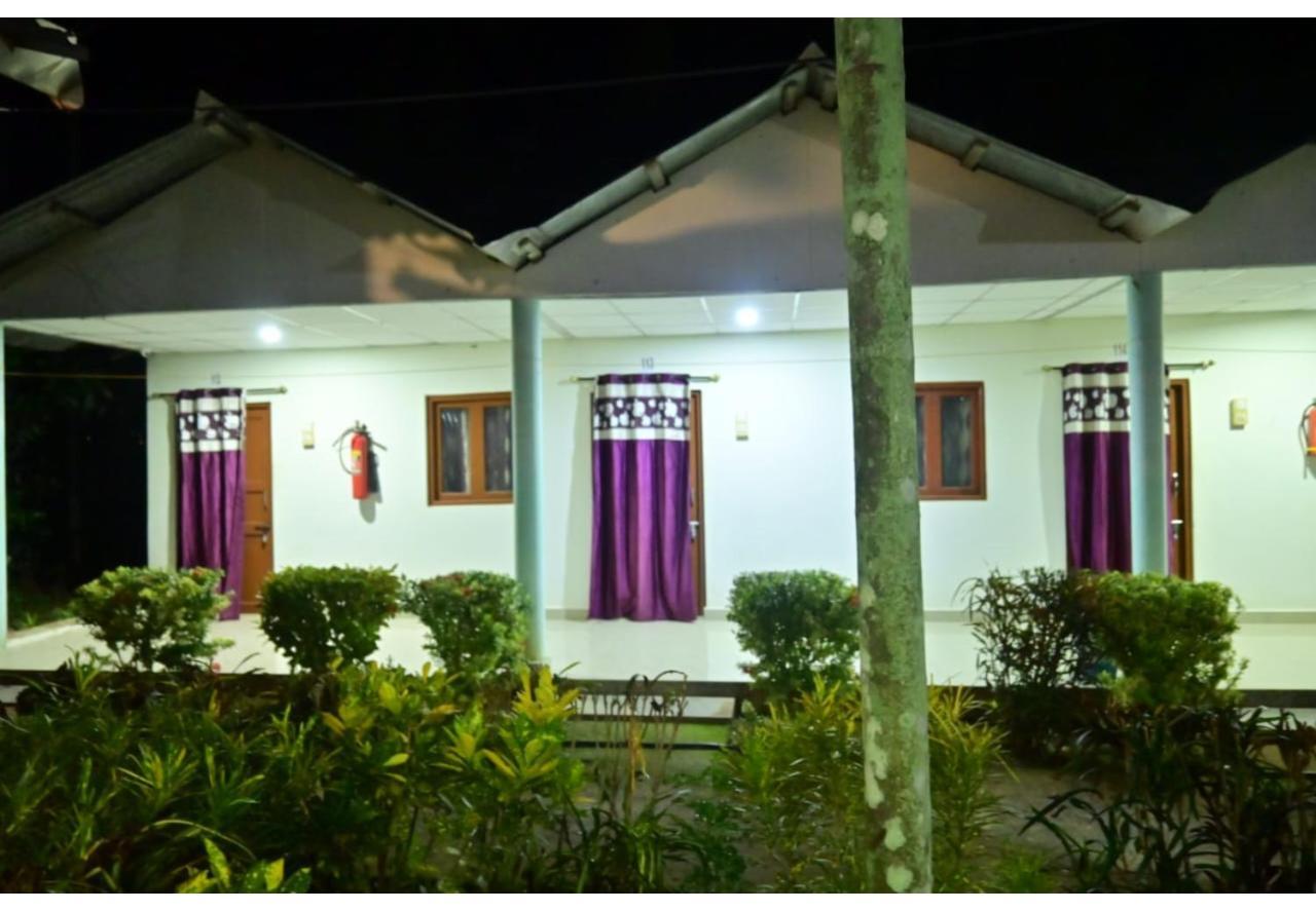 Moon Shine Garden Resort Lakshmanpur Eksteriør billede